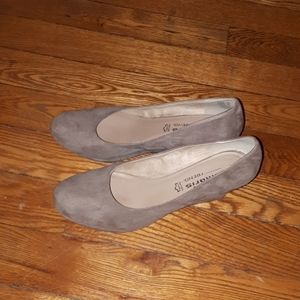 Tamaris Tan Suede Heels